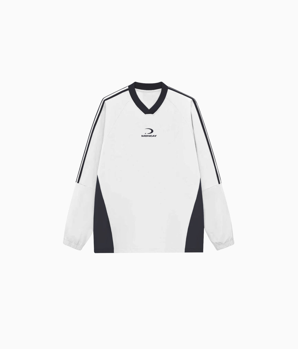 UNCHANGED WHITE V-NECK LONG SLEEVE