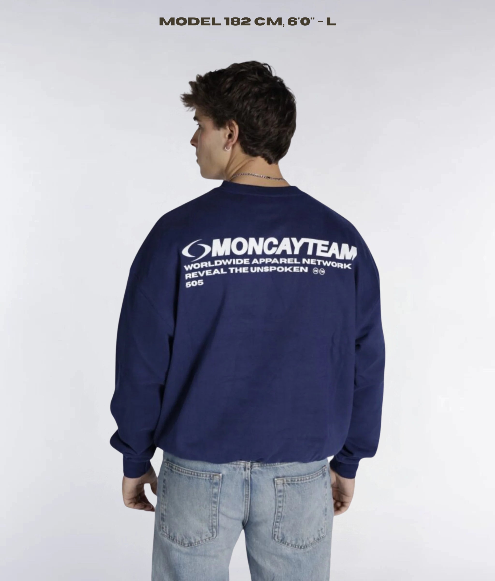 TIMELESS NAVY BLUE SWEATSHIRT