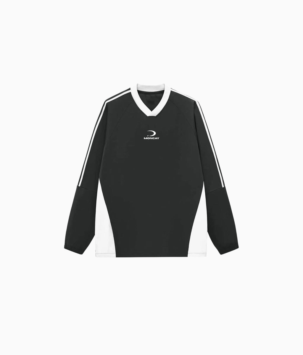 UNCHANGED BLACK V-NECK LONG SLEEVE