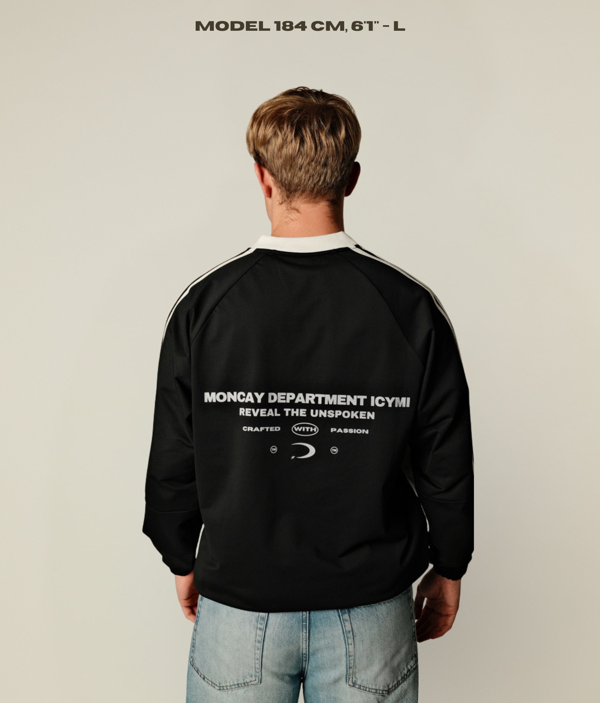 UNCHANGED BLACK V-NECK LONG SLEEVE